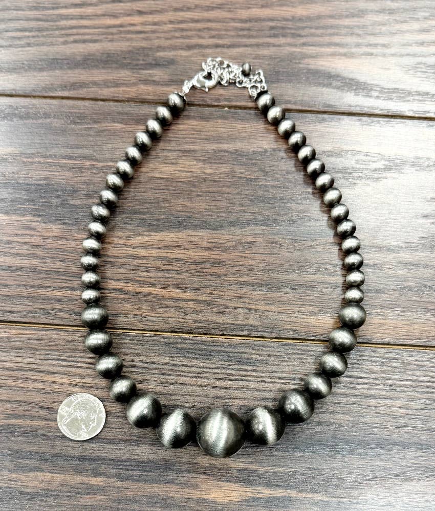 739676, 18" Handmade Very-Big Navajo Bead Necklace