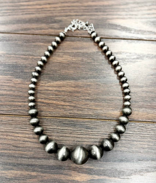 739676, 18" Handmade Very-Big Navajo Bead Necklace