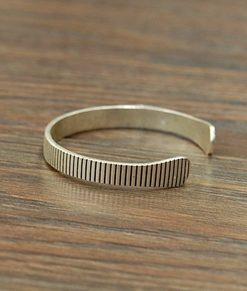 710864, Cuff Bracelet