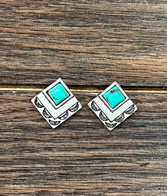 724232, 0.8" Boho Turquoise Stud Earrings